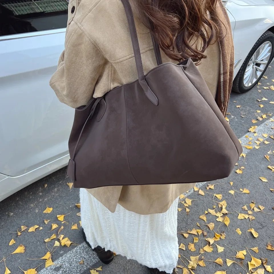 SEAME - Amara - Large Capacity Vegan Suede Handbag for Women in Retro Style Brown