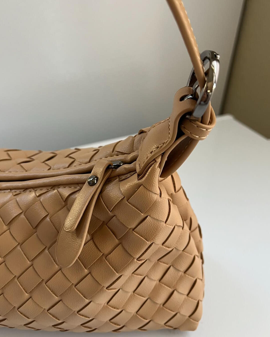SEAME - Johanna Vegan Leather Woven Bag Olive Regular