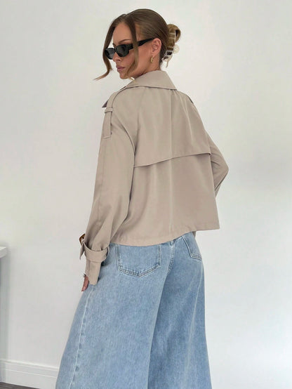 Victoria trenchcoat